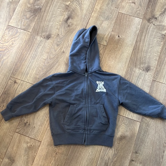 ZARA 6 YEARS (45,7 INCHES) PLUSH JACKET WITH TEXT - Picture 2 of 3